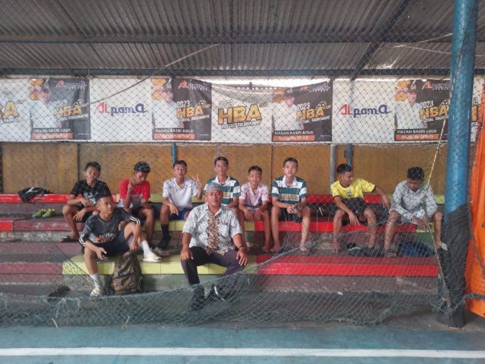 Tim Futsal dan Tenis Meja MTsN 2 Kota Jambi: Latihan Intensif Menuju Aksioma Tim Futsal dan Tenis Meja MTsN 2 Kota Jambi: Latihan Intensif Menuju Aksioma