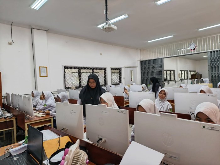 MTsN 2 Kota Jambi Mantap Siapkan Siswa Lewat Gladi Bersih TKA