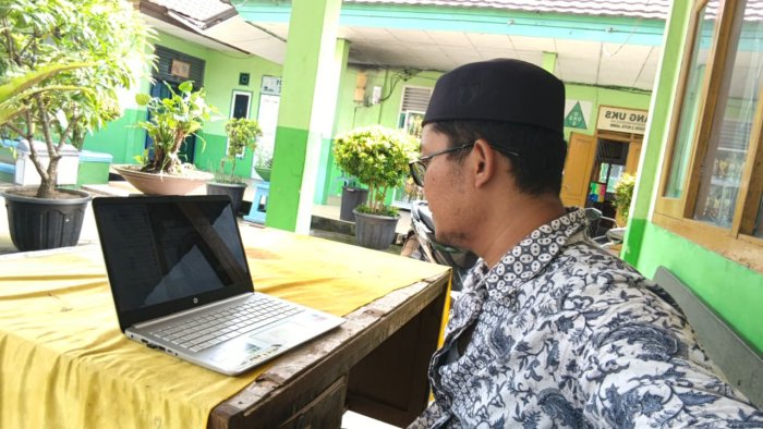 Guru MTsN 2 Kota Jambi Gali Inspirasi Revolusi Pembelajaran Matematika