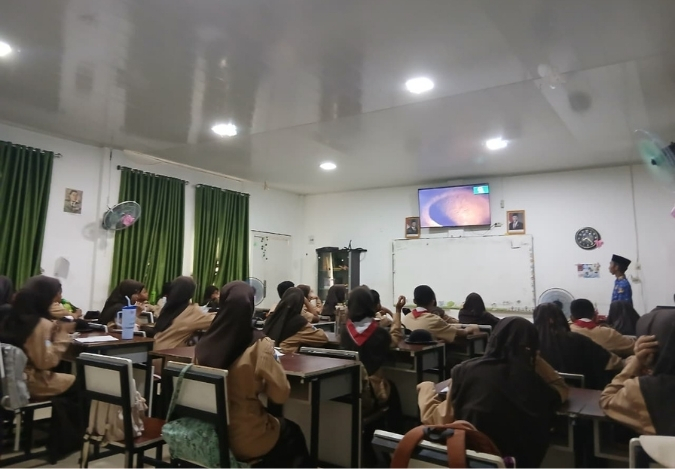 Menatap Sejarah Lewat Layar: G30S/PKI di Kelas MTsN 2 Kota Jambi