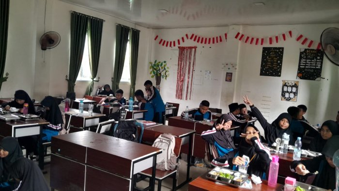 MBG 7G: Dari Susu ke Selada, Kelas yang Penuh Rasa dan Cerita