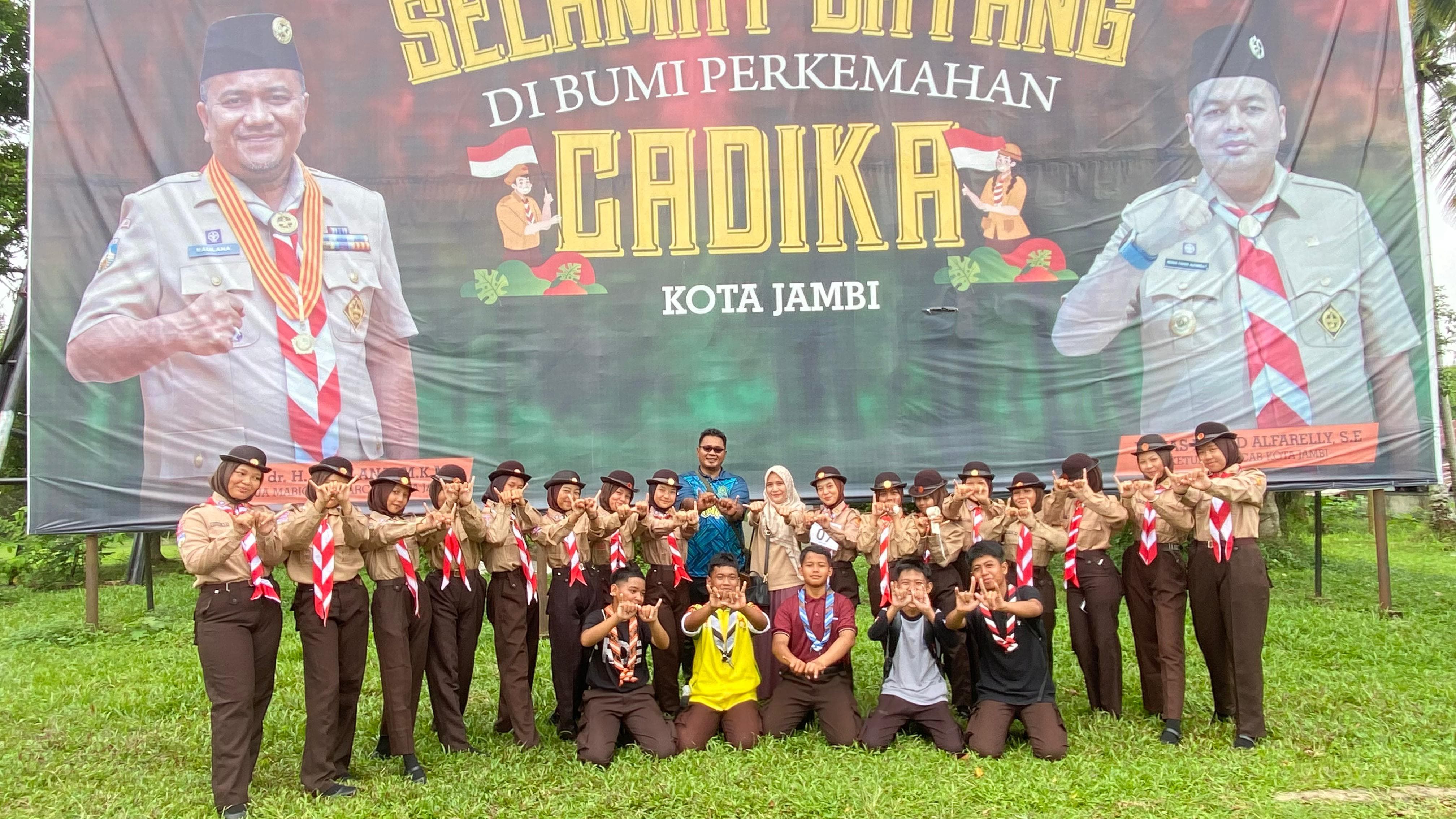 Tim Pramuka Putri MTsN 2 Kota Jambi Tampil Tangguh di Ajang LKBB Penggalang Putri Kwarcab Kota Jambi