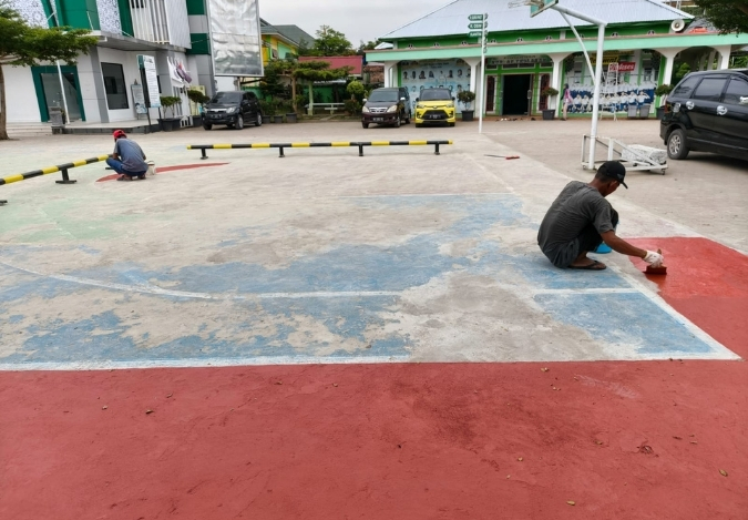 Kuas di Lapangan Kita: MTsN 2 Kota Jambi Mulai Pengecatan