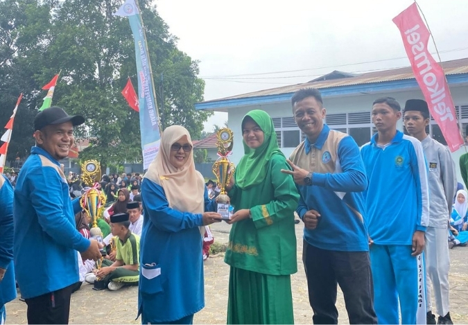 Irama Kemenangan: MTsN 2 Kota Jambi Juara 3 Drumband Aksioma 2025