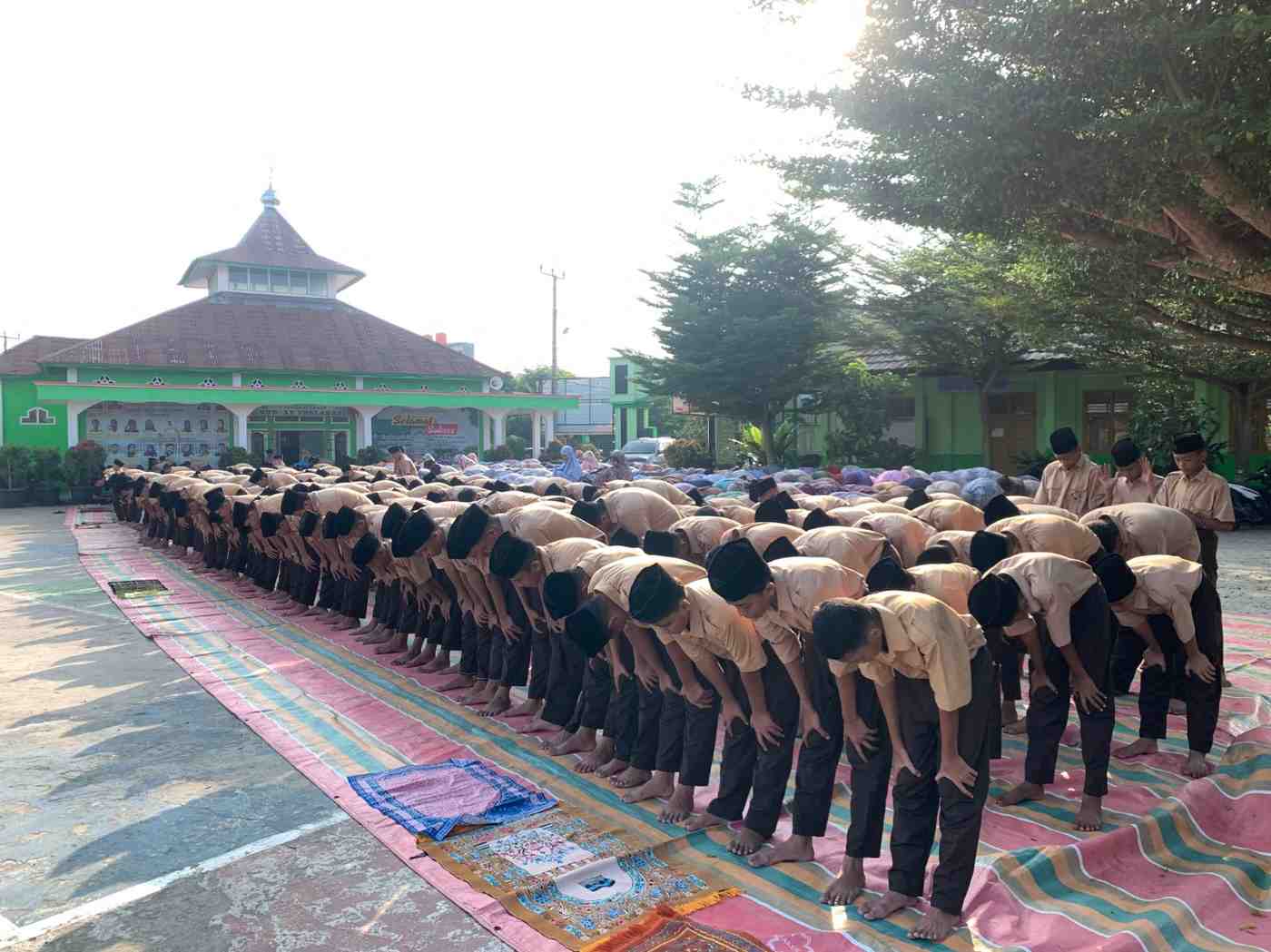 Hari Pertama Masuk Madrasah Setelah Matsama Hari Pertama Masuk Madrasah Setelah Matsama