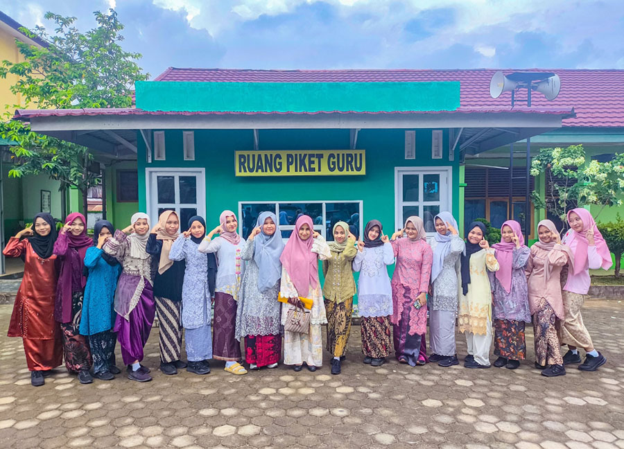 Semangat R.A. Kartini di MTsN 2 Kota Jambi