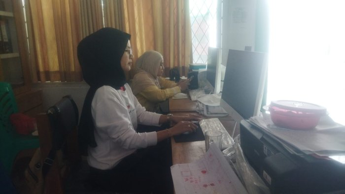 Tenaga Kependidikan MTsN 2 Kota Jambi Tetap Aktif di Masa Libur Semester
