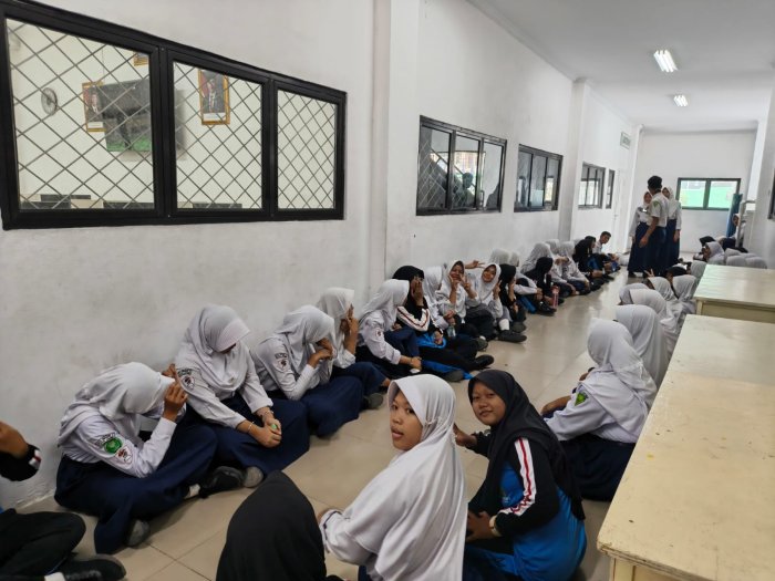 Cairkan Suasana Latihan, Anggota Paskib Main Game Deduksi
