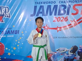 Kenza Zikrillah Bassar Tunjukkan Ketangguhan, Raih Emas Taekwondo Kota Jambi