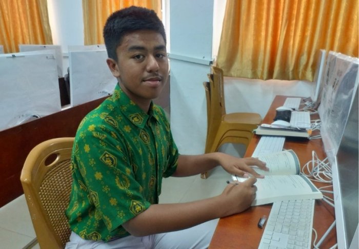 Fathir Ahzadeva: Dari Seleksi Madrasah ke Panggung OMI Bidang Matematika