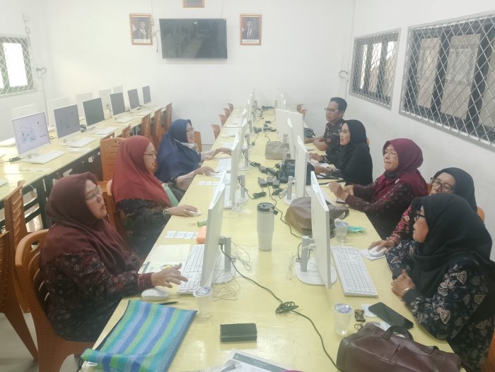 Guru MTsN 2 Kota Jambi Antusias Ikuti AKGTK Hari Ketiga