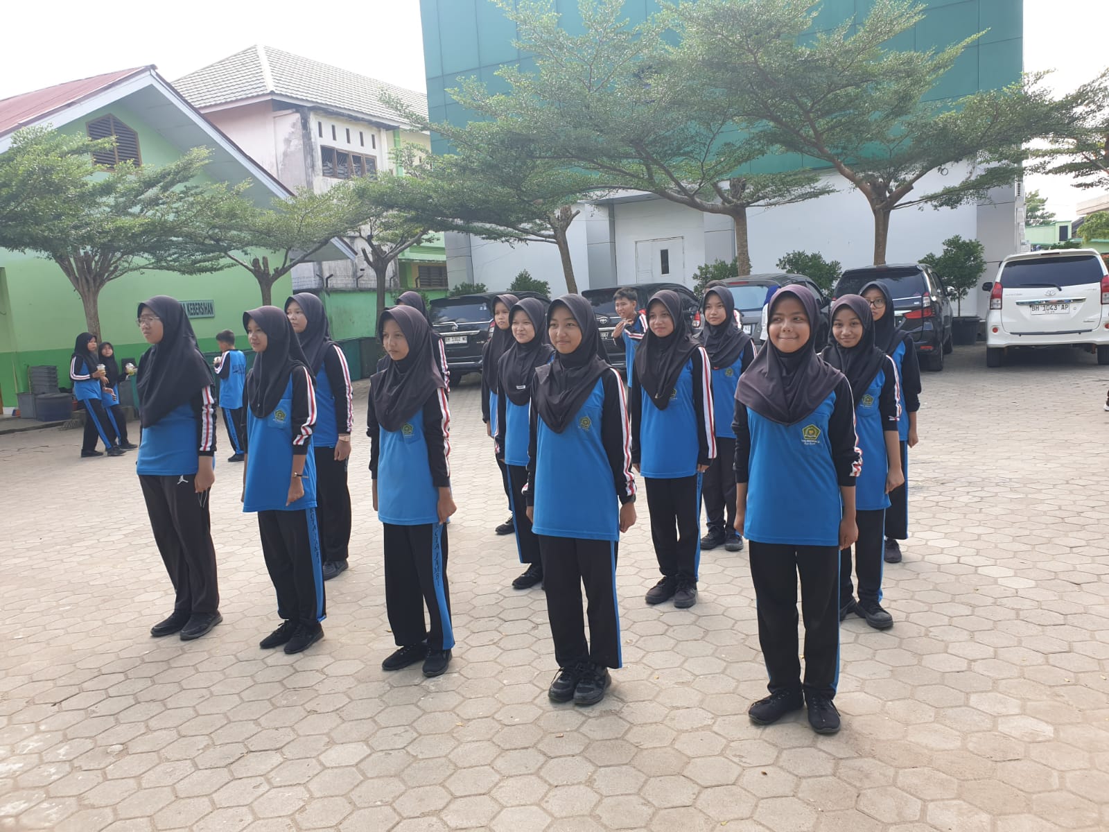 Siap Tampil Tangguh! Gudep Pramuka Putri MTsN 2 Kota Jambi Matangkan Persiapan Lomba Baris-Berbaris