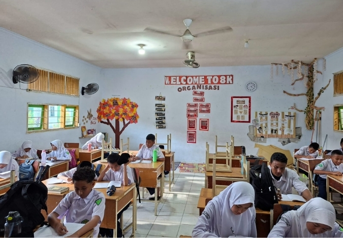 Kupas Mobilitas Ekonomi dalam Latihan Rutin Ekskul Olimpiade IPS Kupas Mobilitas Ekonomi dalam Latihan Rutin Ekskul Olimpiade IPS