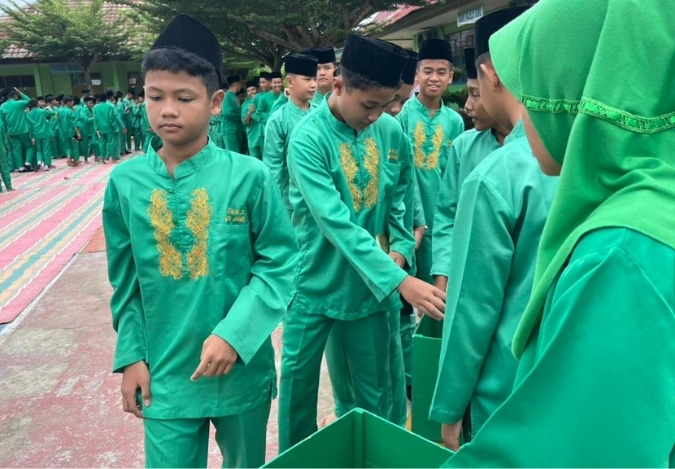 Satu Hati untuk Guru Tercinta : Doa dan Infaq untuk Almarhum Pendidik Satu Hati untuk Guru Tercinta : Doa dan Infaq untuk Almarhum Pendidik