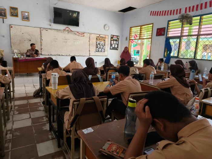 Ketua Panitia Pantau Hari Pertama ASAS di MTsN 2 Kota Jambi