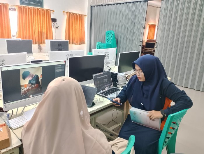 Meski Dirawat, Siswa Tetap Ikuti ASAS Lewat Ujian Susulan Online