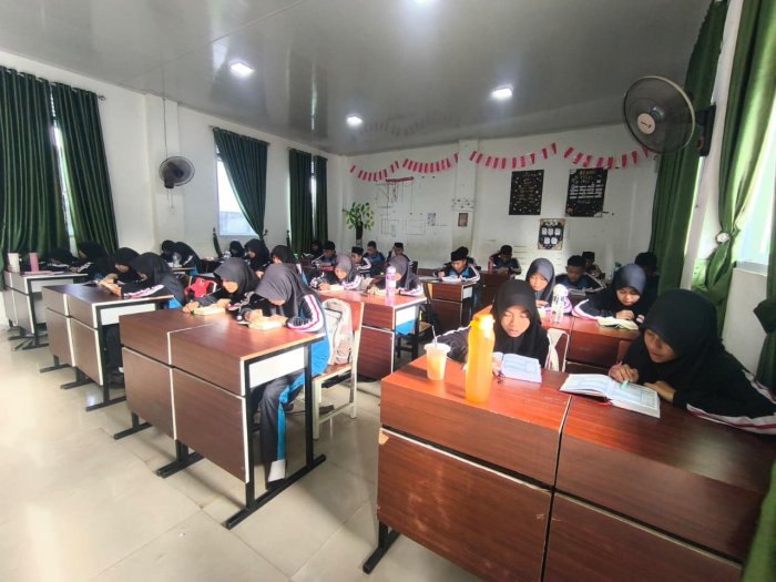 Lewat Tadarus Pagi, MTsN 2 Kota Jambi Bentuk Karakter Religius