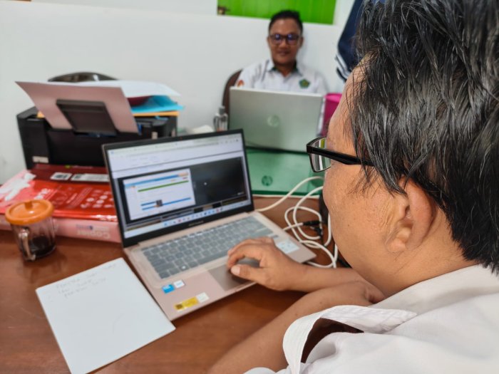 Tingkatkan Akurasi Data, Operator SIPKA MTsN 2 Kota Jambi Dalami Alur Sistem