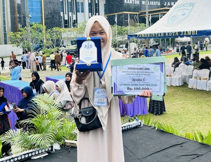 Gaya Retorika Khayla Almira Maritza Antarkan Juara 1 Ceramah Agama Gaya Retorika Khayla Almira Maritza Antarkan Juara 1 Ceramah Agama