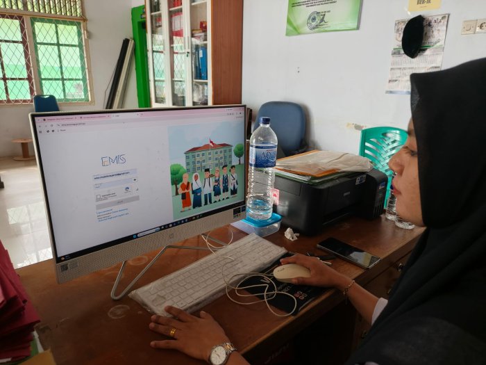 Akurasi Data Cermin Kualitas Kerja Administrasi Madrasah Akurasi Data Cermin Kualitas Kerja Administrasi Madrasah