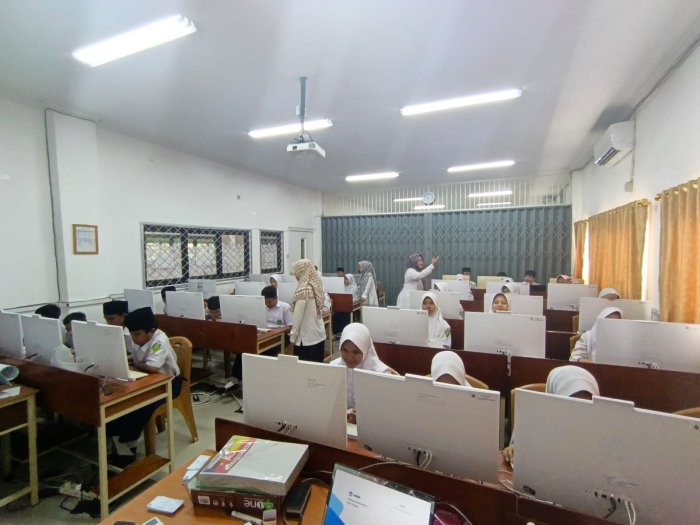Panitia TKA 2025/2026 Gelar Simulasi Bersama Siswa Kelas IX