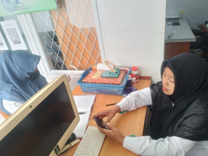 Orang Tua Antusias Cari Informasi Penerimaan Siswa Baru MTsN 2 Kota Jambi