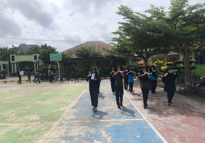 Drumband MTsN 2 Kota Jambi Kompak Matangkan Irama Jelang Pawai Drumband MTsN 2 Kota Jambi Kompak Matangkan Irama Jelang Pawai