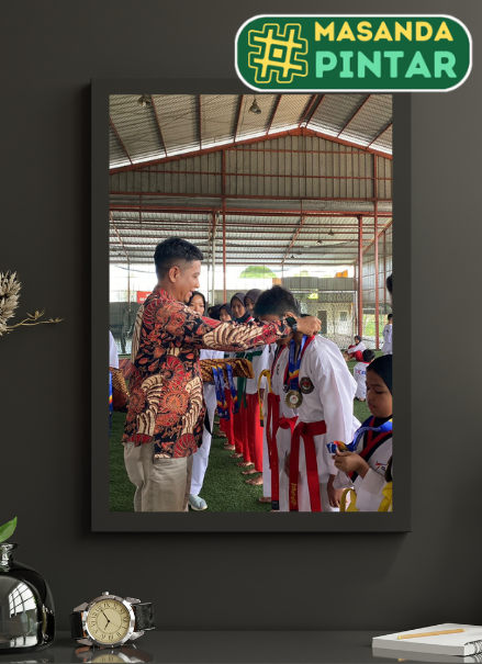 Dari MTsN 2 Kota Jambi ke Panggung Nasional, Emas untuk Aly Akmal Hakim