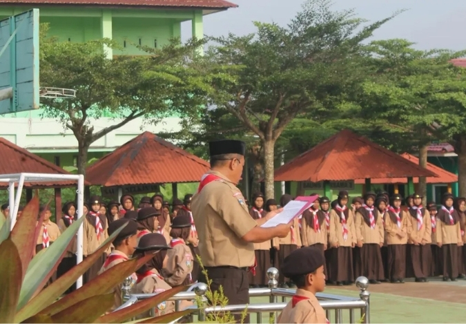 Semangat Pramuka Membara, MTsN 2 Kota Jambi Sukses Gelar Apel Hari Pramuka