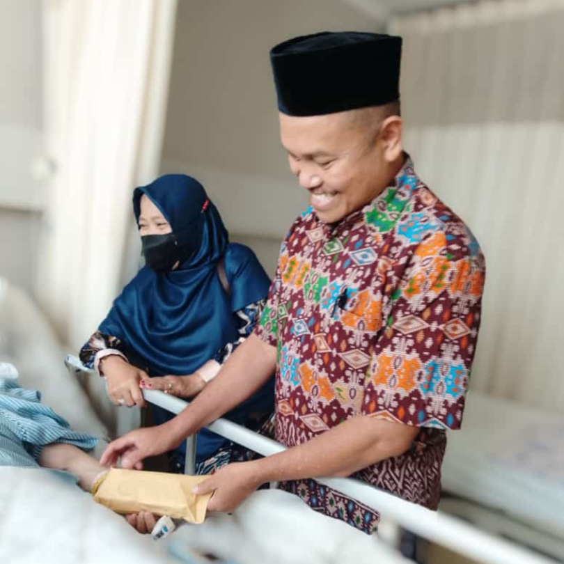 Aksi Solidaritas MTsN 2 Kota Jambi, Wujud Kepedulian untuk Guru yang Sakit Aksi Solidaritas MTsN 2 Kota Jambi, Wujud Kepedulian untuk Guru yang Sakit